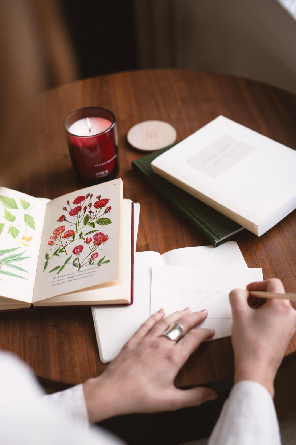 KYSS duftlys, 200g - Cherry red